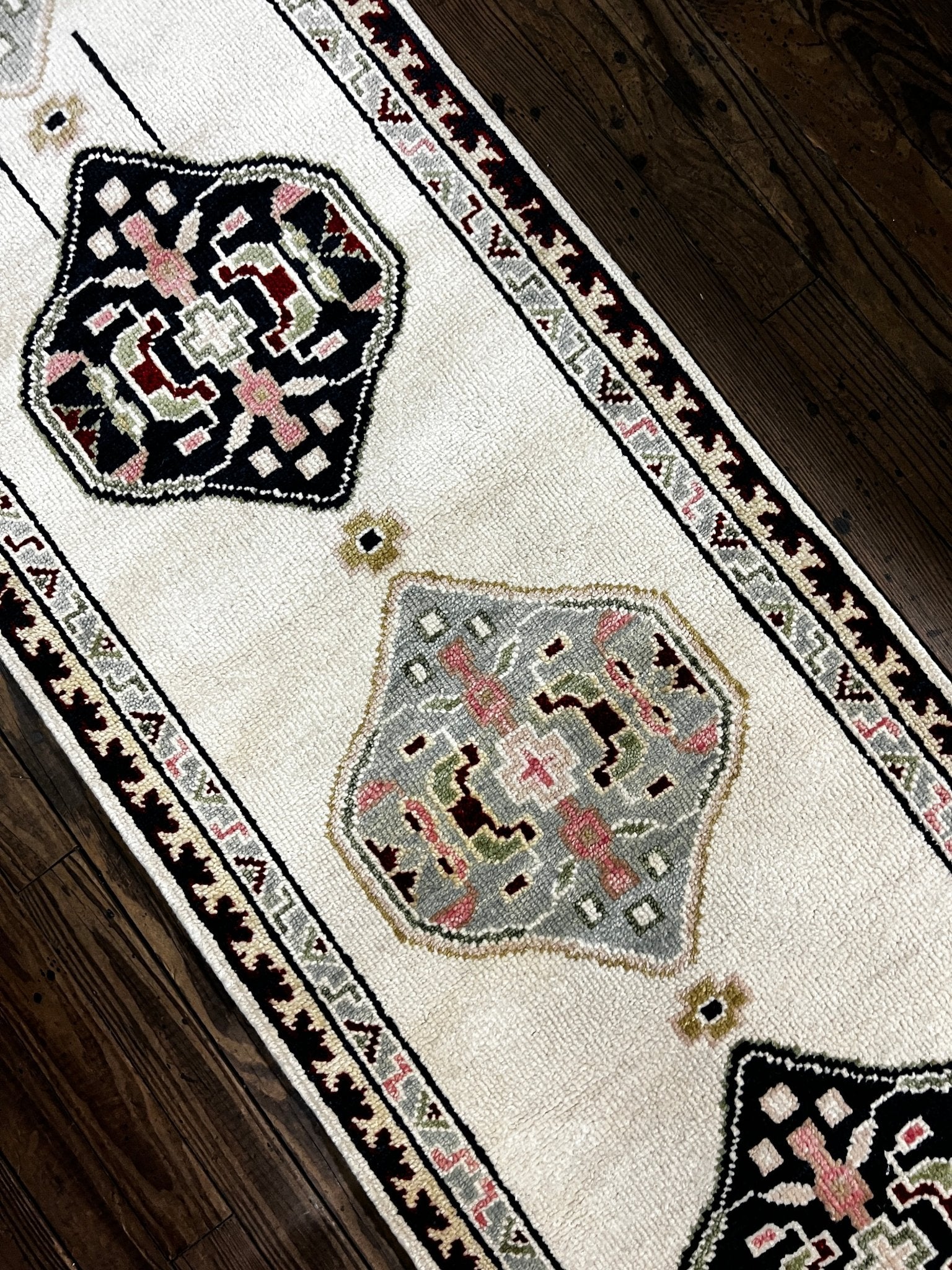 Terri 2.6x11.9 Hand-Knotted Ivory Oushak Runner | Banana Manor Rug Factory Outlet