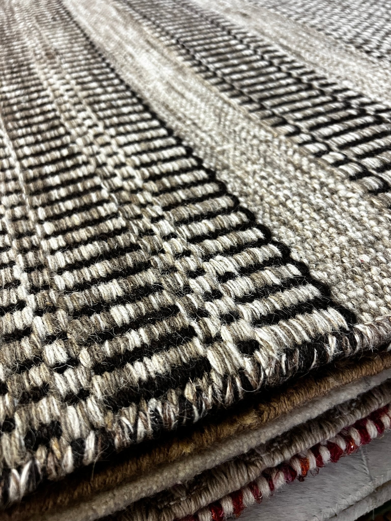 The Friendly Bar 6x8.6 Handwoven Brown Mix Grass | Banana Manor Rug Factory Outlet