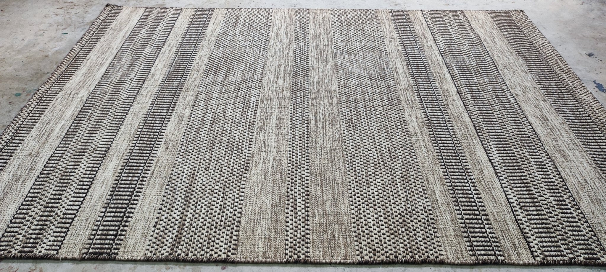 The Friendly Bar 6x8.6 Handwoven Brown Mix Grass | Banana Manor Rug Factory Outlet