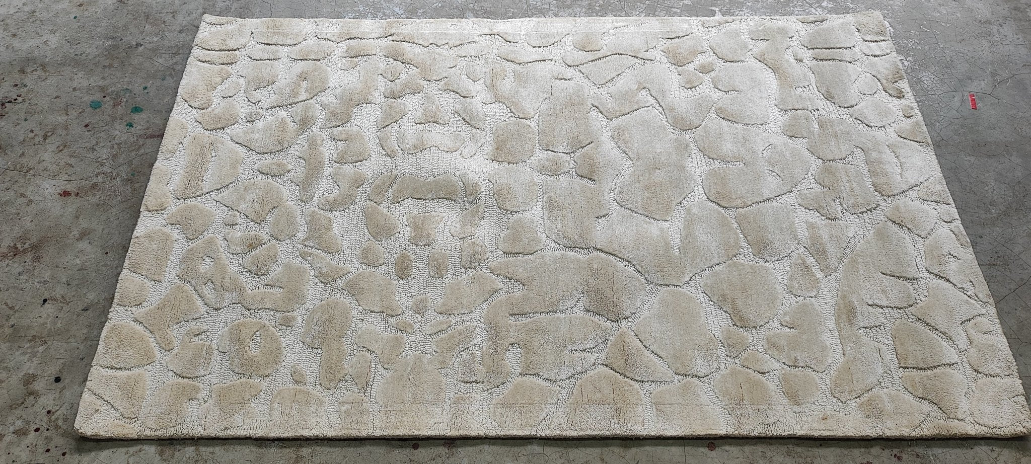 The Vancouver 3.6x5.6 Ivory Hand-Tufted Rug | Banana Manor Rug Company