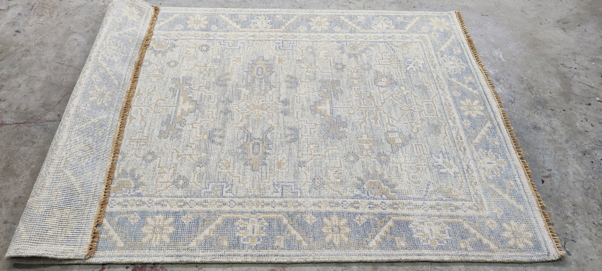 Tiffany Fallon 4x6 Hand-Knotted Silver & Grey Turkish Oushak | Banana Manor Rug Factory Outlet