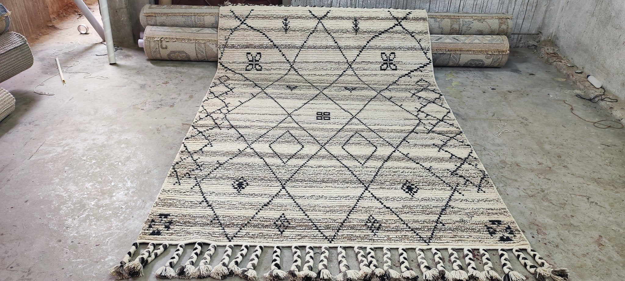 Tim Balme Hand-Knotted Modern Natural and Grey Berber 5.9X8.3 | Banana Manor Rug Company