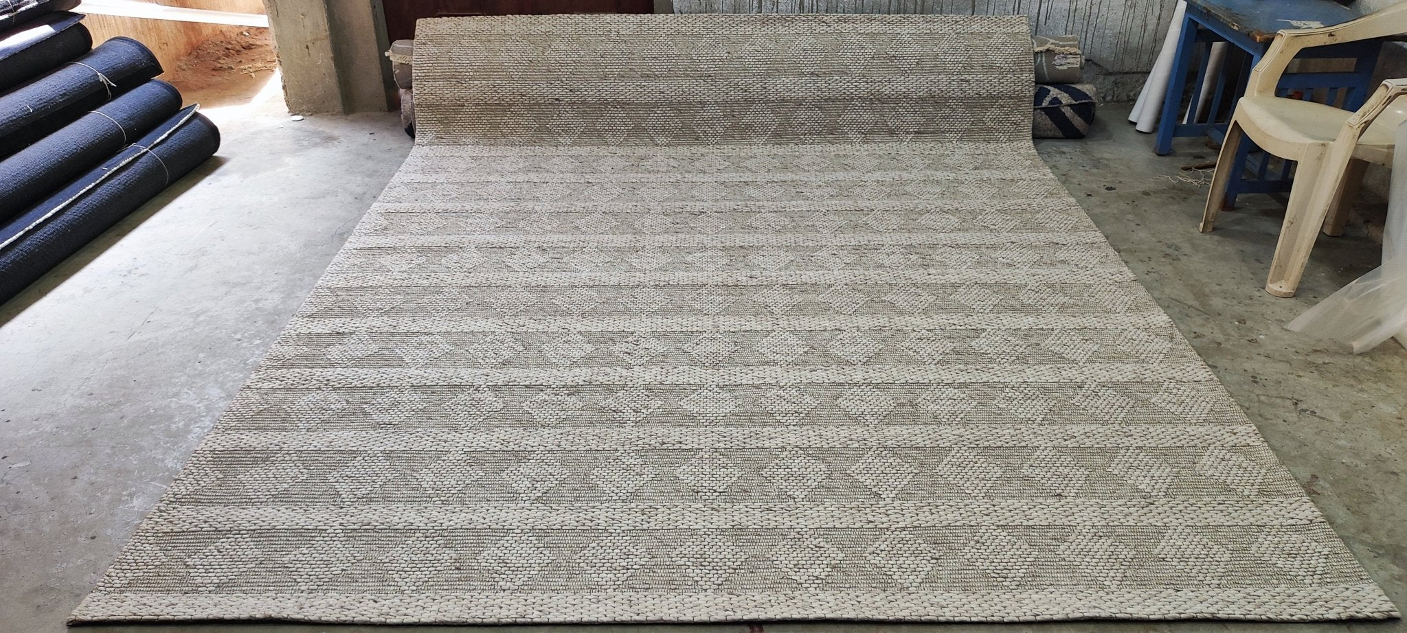 Tom Wambsgans 9x12 Handwoven Wool Durrie Beige Jacquard | Banana Manor Rug Factory Outlet