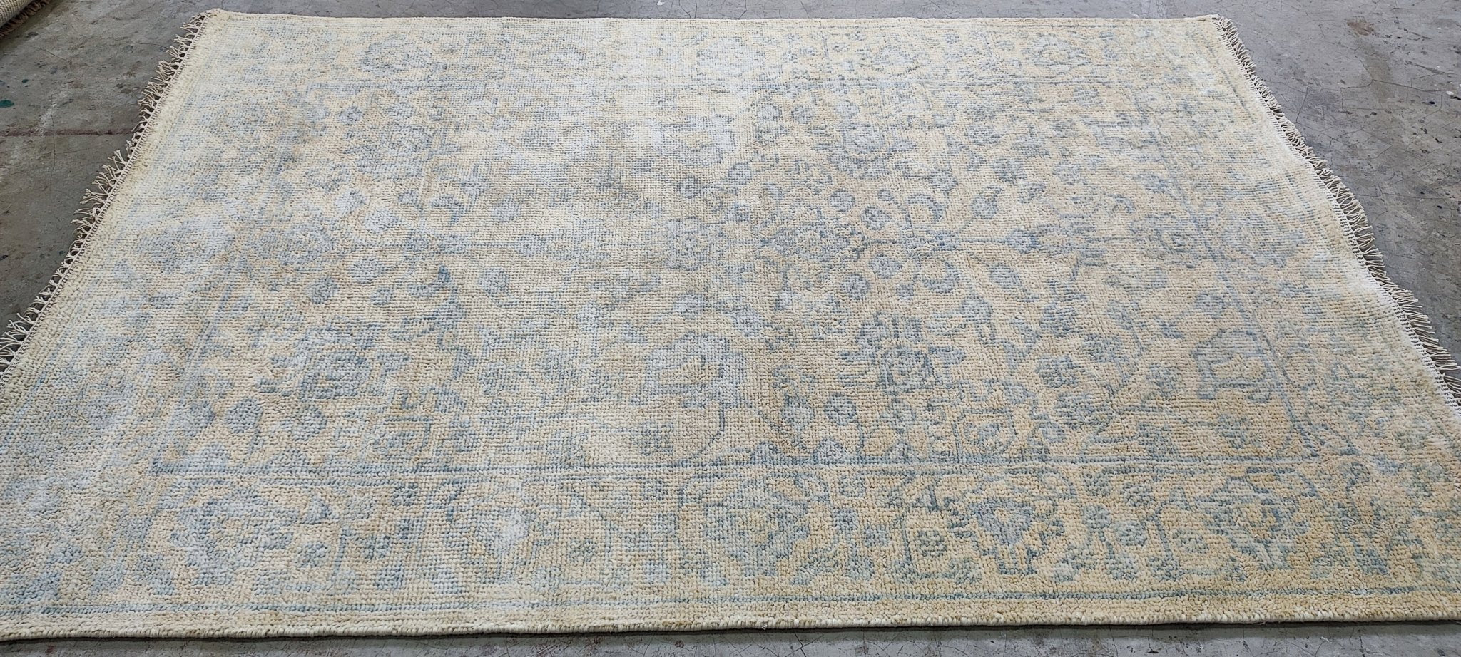 Tuppy 4x6 Hand-Knotted Beige & Silver Oushak | Banana Manor Rug Factory Outlet