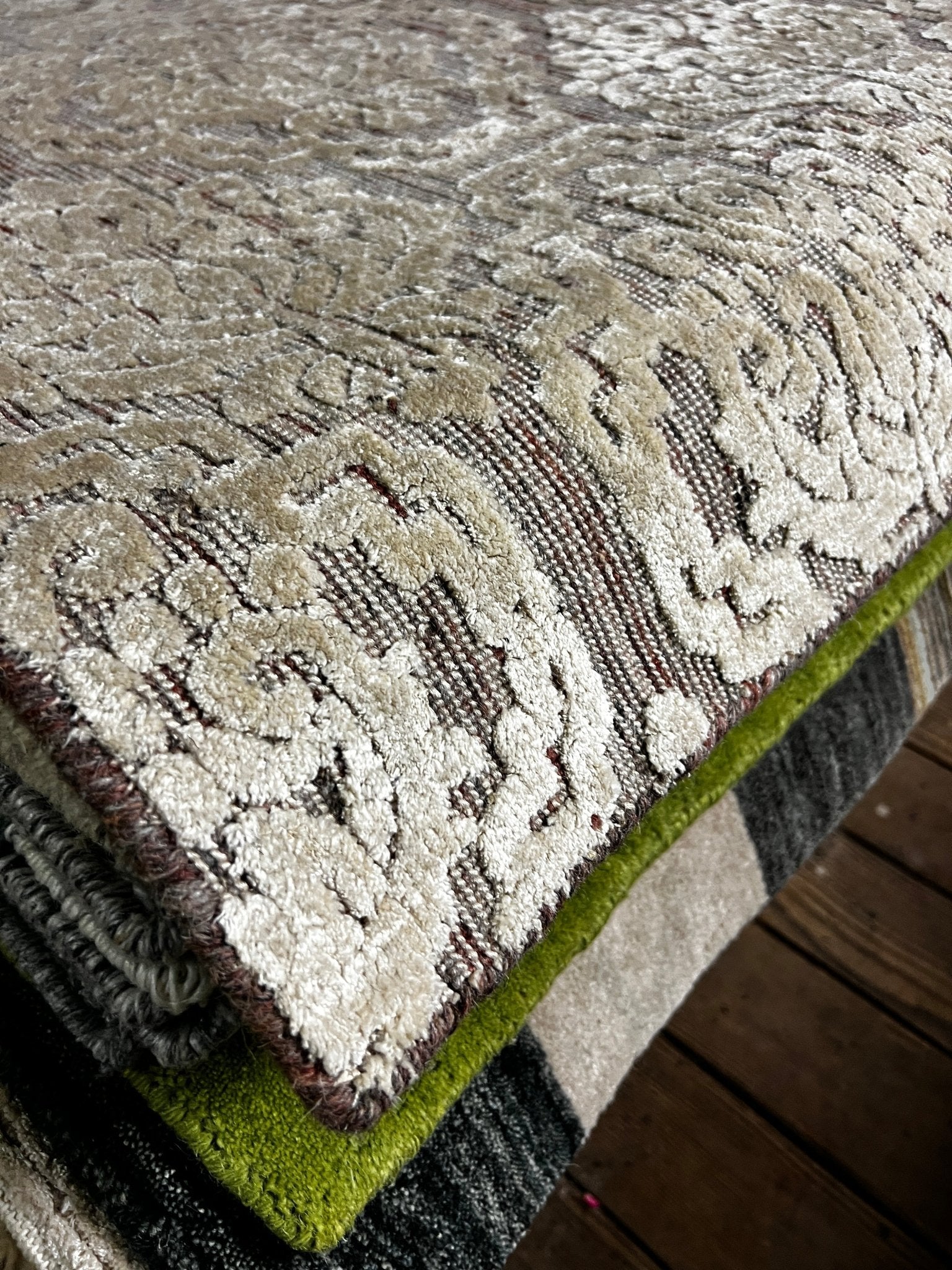Tweeny Halpurn 3x8 Hand-Knotted Viscose Runner (Multiple Colors) | Banana Manor Rug Factory Outlet