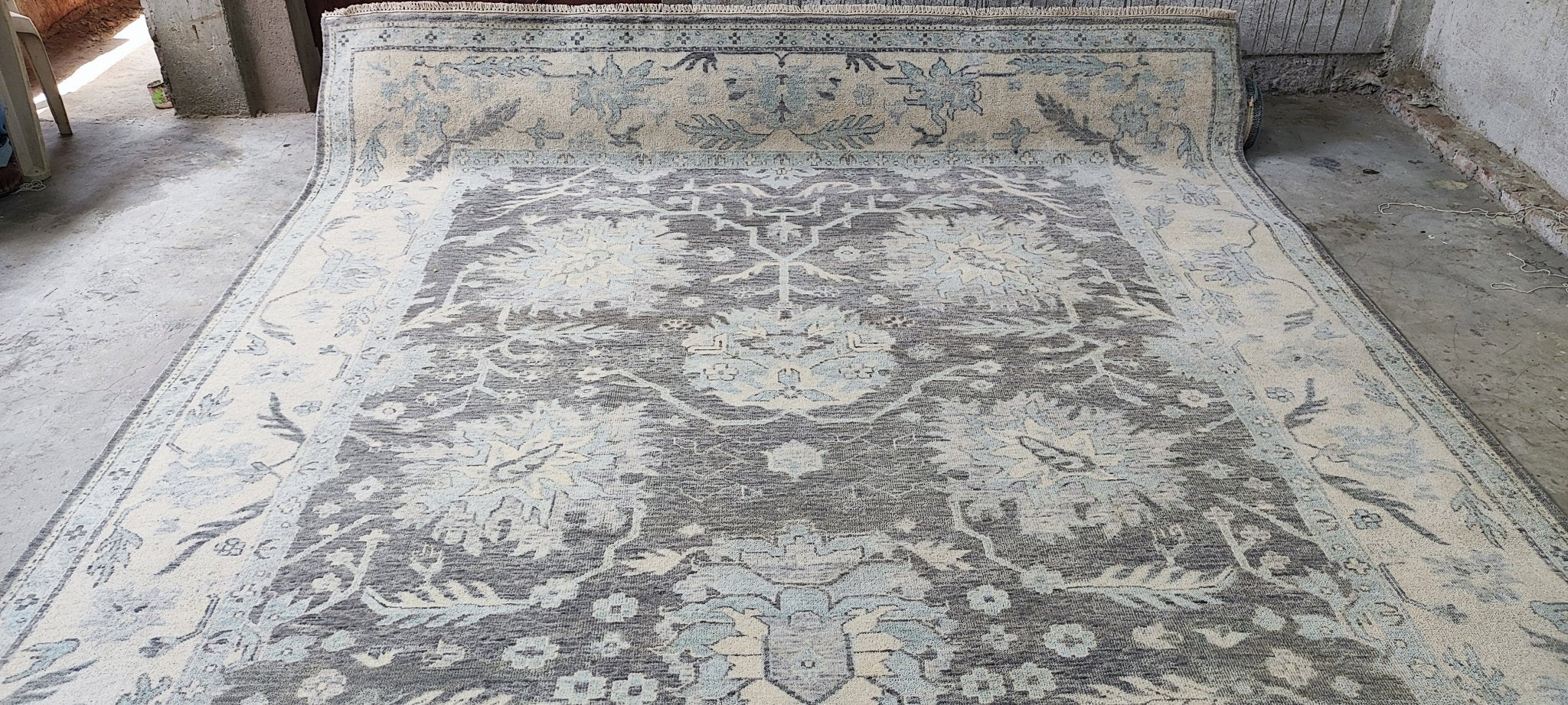 Valentina 9x12 Grey & Ivory Oushak | Banana Manor Rug Factory Outlet