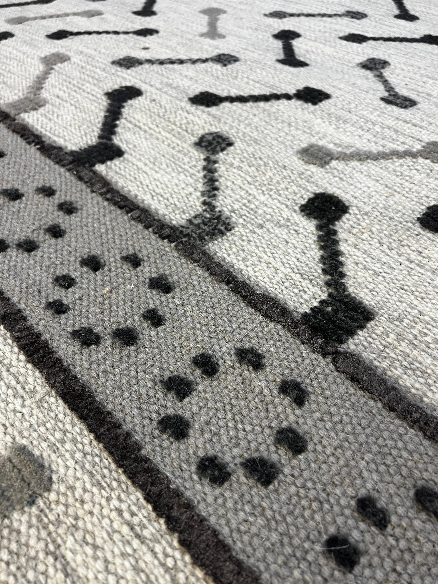 Vals 6x9 Handwoven Ivory & Grey Modern | Banana Manor Rug Factory Outlet