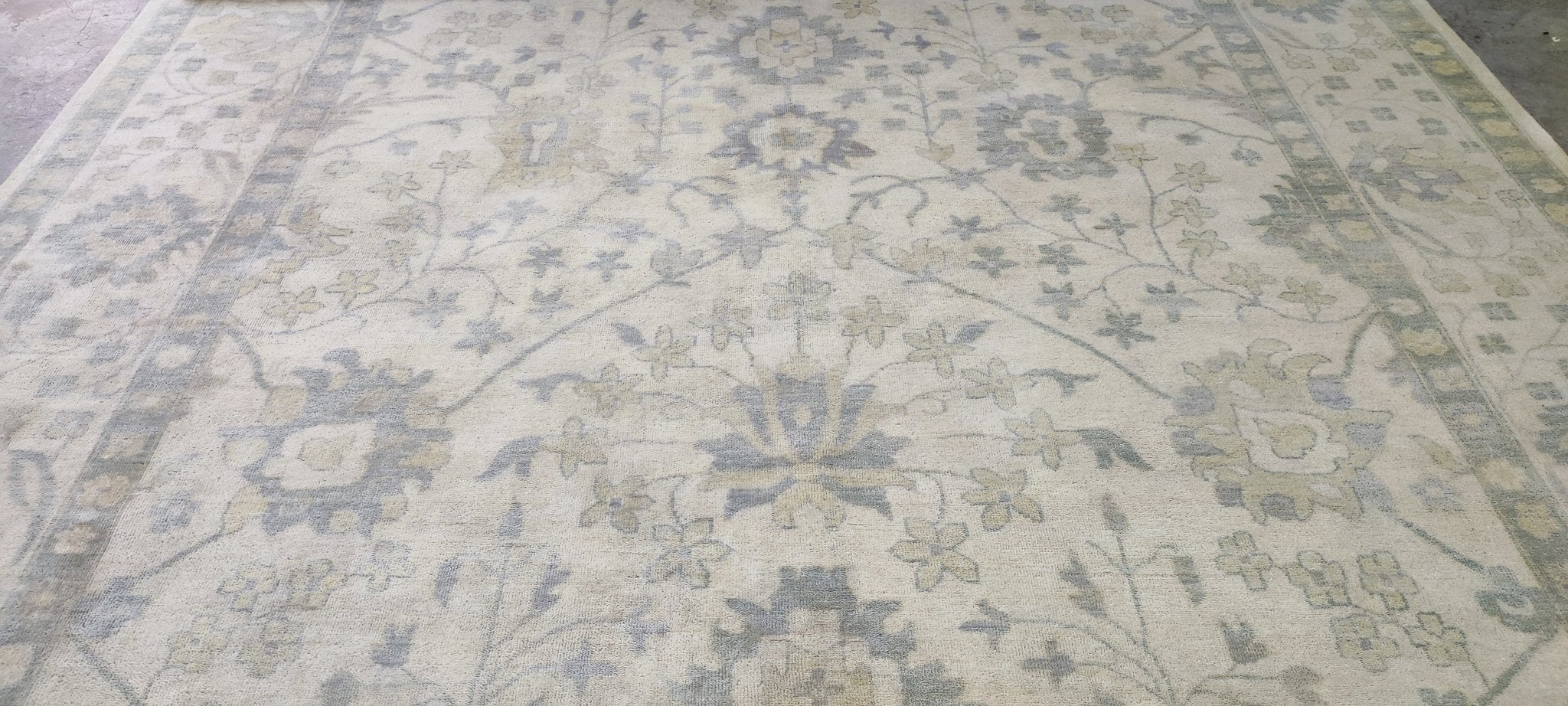 Viktoriya Agalakova Hand-Knotted Oushak Rug Ivory 10x14 | Banana Manor Rug Company