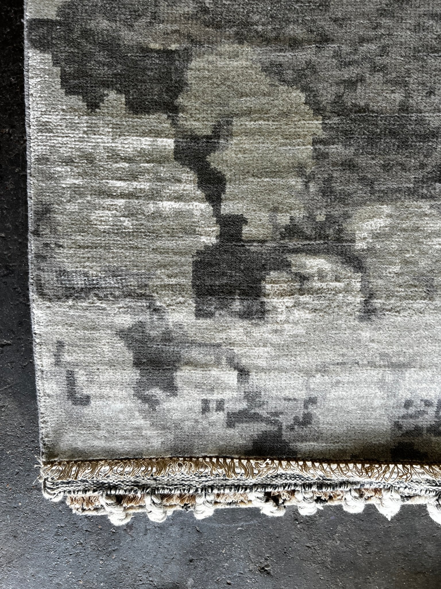 Vince Colosimo Hand-Knotted Modern Rug Grey and Silver 7.6x9.6 | Banana Manor Rug Factory Outlet