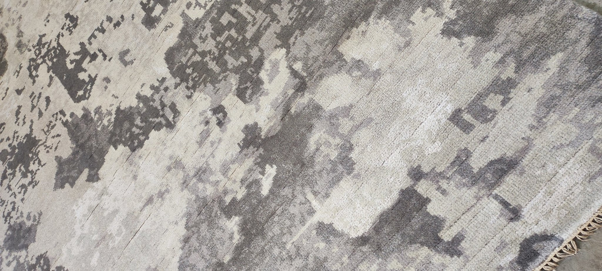 Vince Colosimo Hand-Knotted Modern Rug Grey and Silver 7.6x9.6 | Banana Manor Rug Company