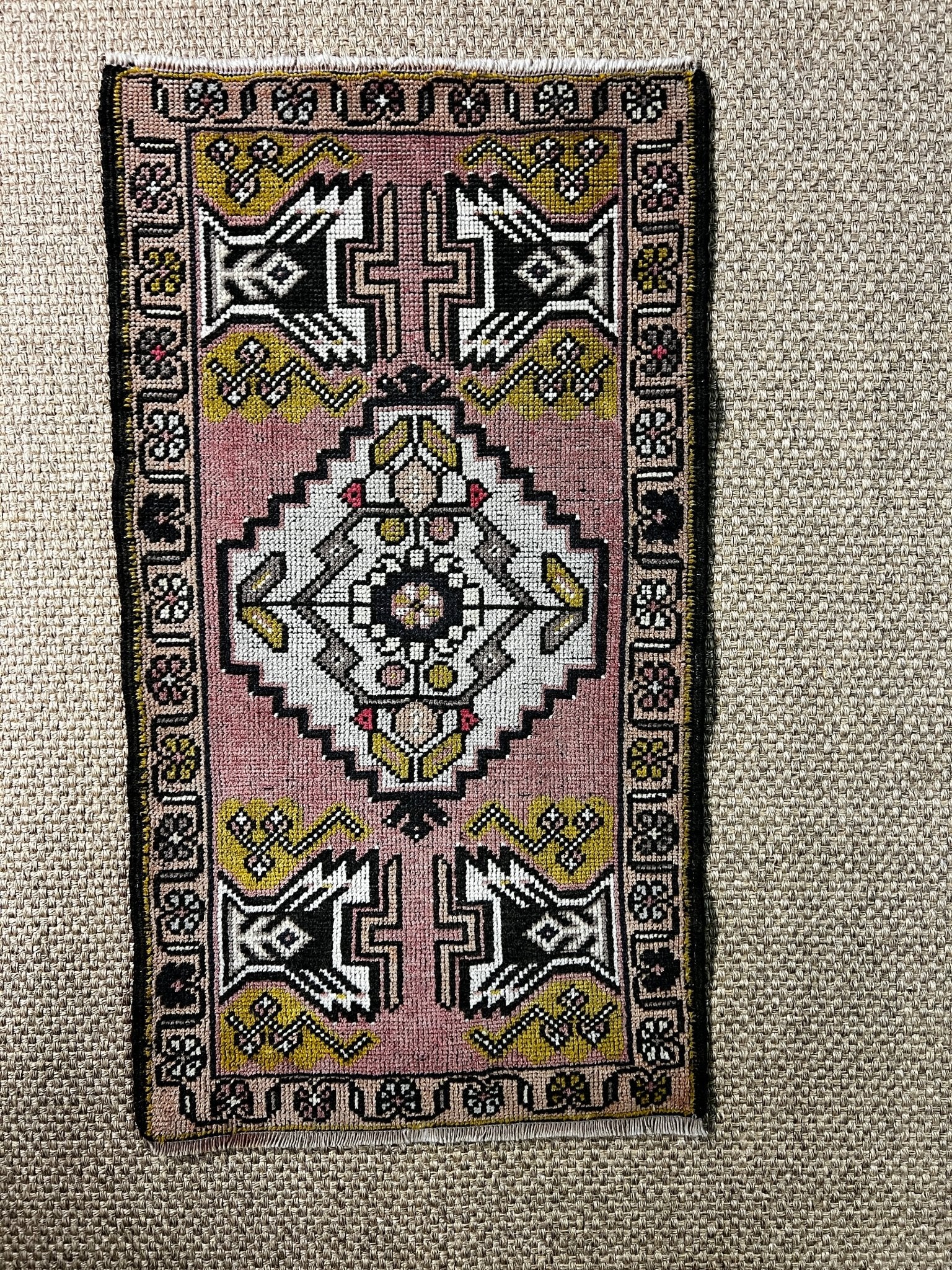 Vintage 1.11x3.6 Turkish Oushak Pink Multicolor Small Rug | Banana Manor Rug Factory Outlet
