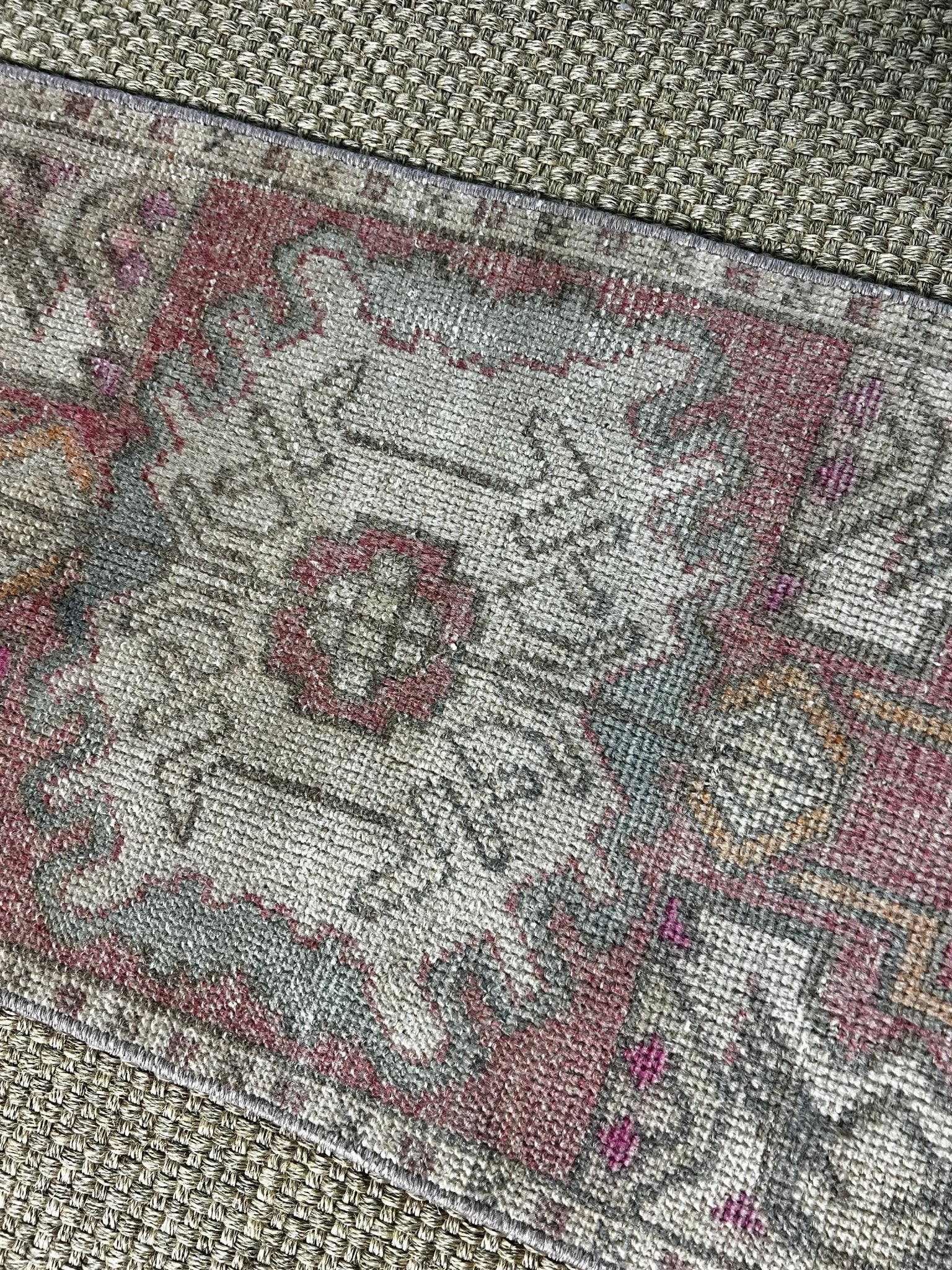 Vintage 1.6x2.11 Turkish Oushak Pink and Silver Small Rug | Banana Manor Rug Factory Outlet