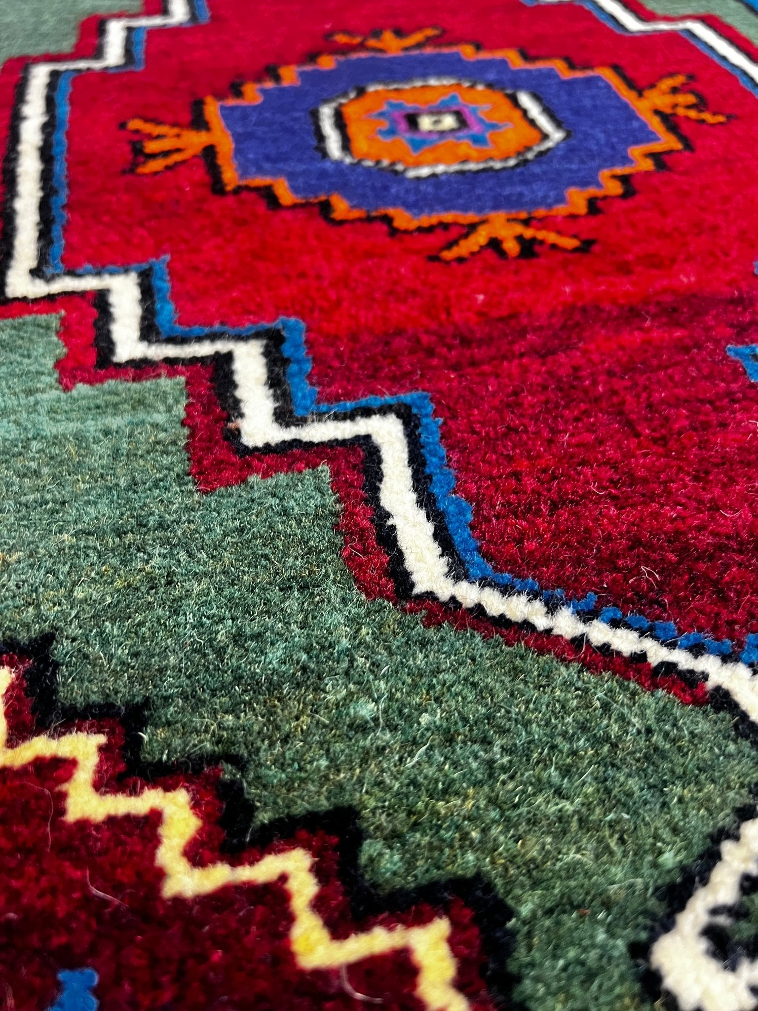 Vintage 1.6x2.7 Red and Green Turkish Oushak Small Rug | Banana Manor Rug Factory Outlet