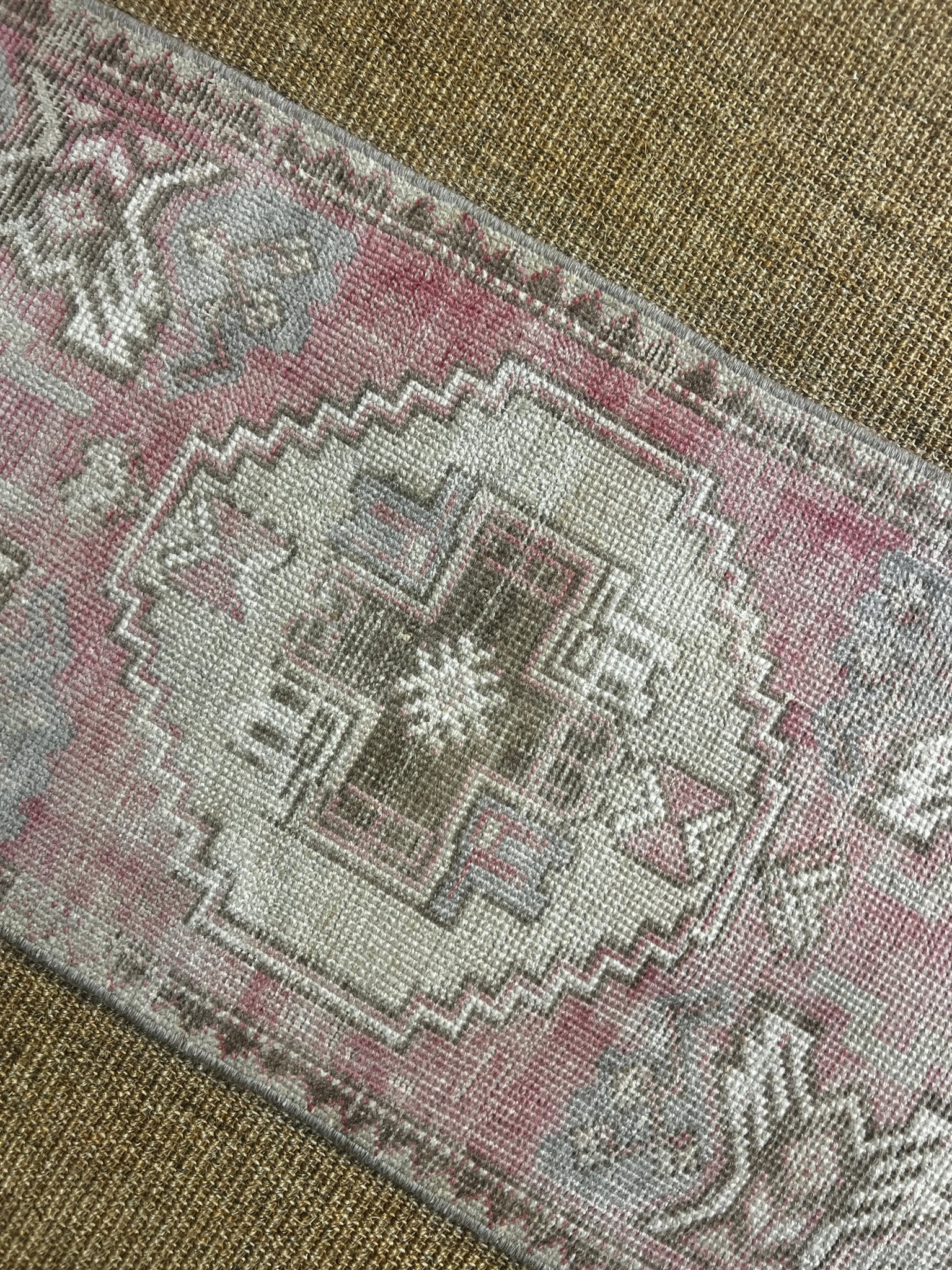 Vintage 1.6x3.1 Red and Beige Turkish Oushak Small Rug | Banana Manor Rug Factory Outlet