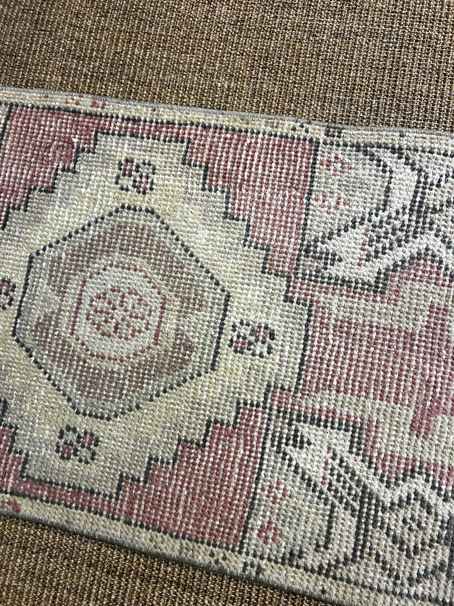 Vintage 1.6x3.1 Turkish Oushak Small Rug | Banana Manor Rug Factory Outlet