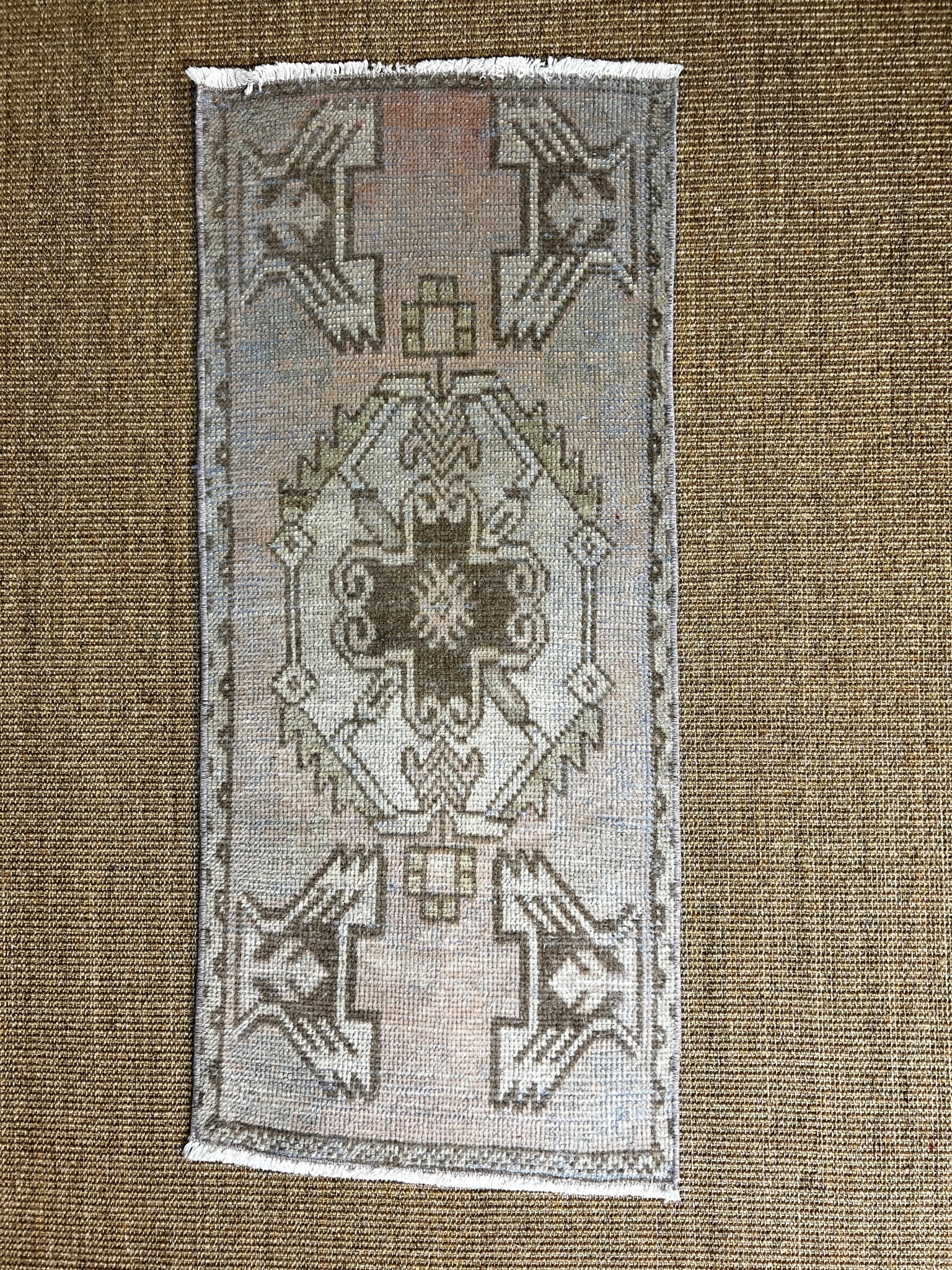 Vintage 1.6x3.5 Turkish Oushak Small Rug | Banana Manor Rug Factory Outlet