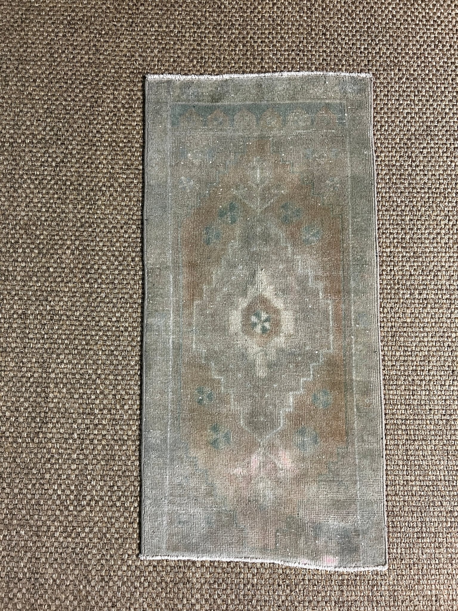 Vintage 1.7x3.1 Turkish Oushak Greige and Gold Small Rug | Banana Manor Rug Factory Outlet