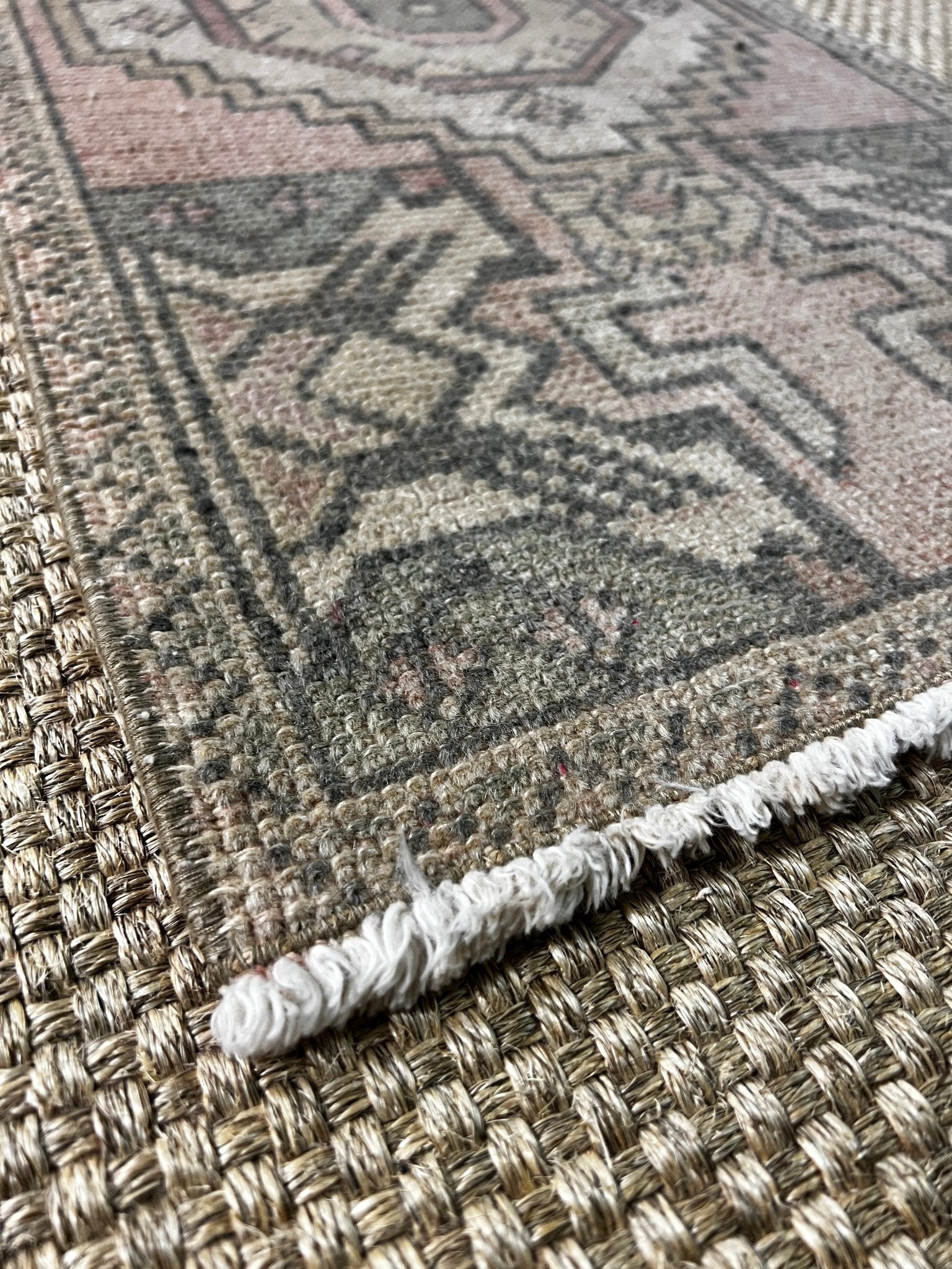 Vintage 1.7x3.1 Turkish Oushak Light Pink and Beige Small Rug | Banana Manor Rug Factory Outlet