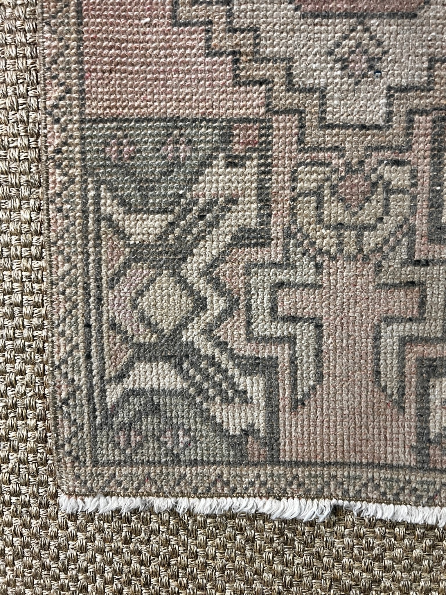 Vintage 1.7x3.1 Turkish Oushak Light Pink and Beige Small Rug | Banana Manor Rug Factory Outlet