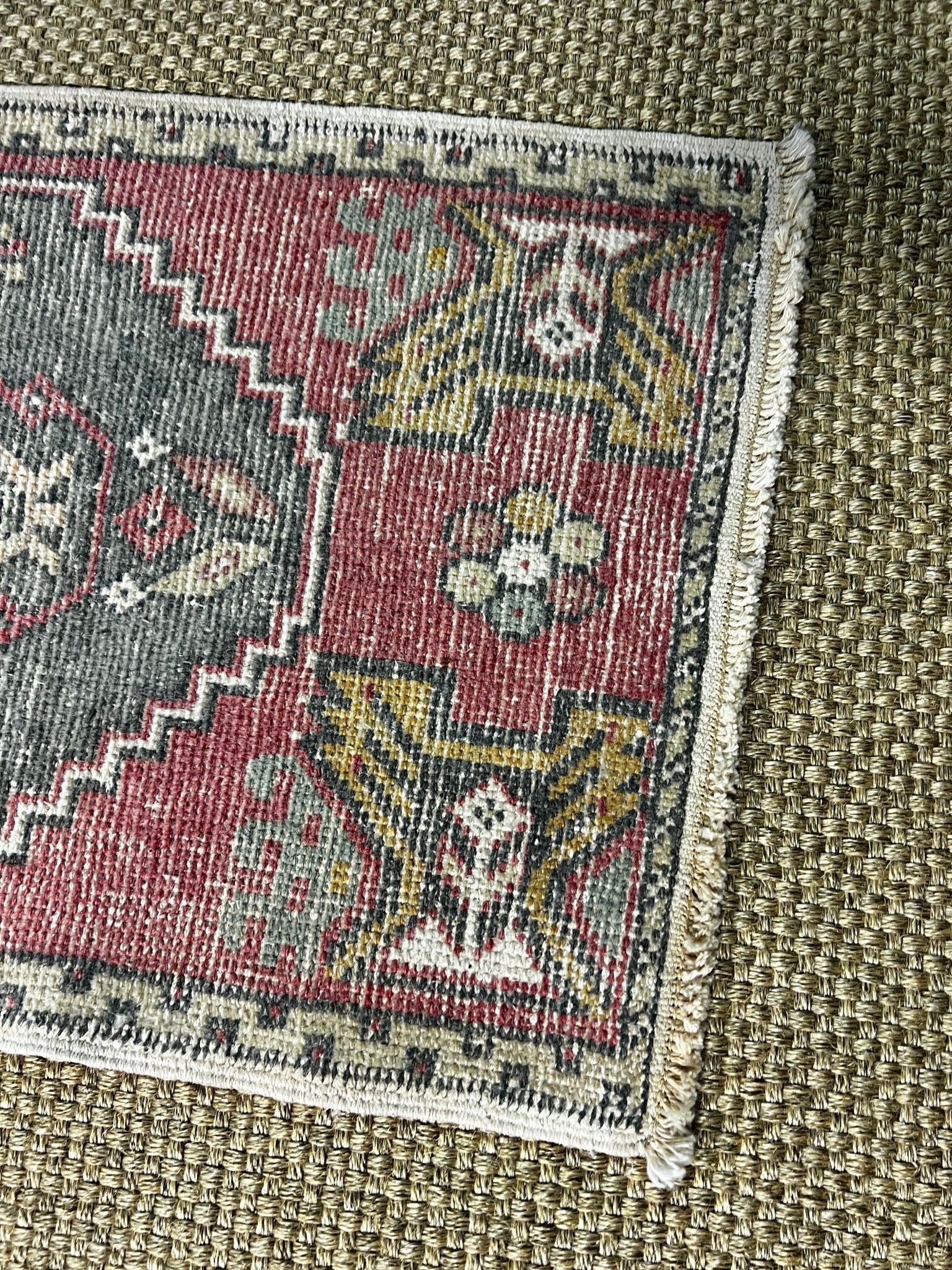 Vintage 1.8x2.10 Turkish Oushak Soft Red and Gray Small Rug | Banana Manor Rug Factory Outlet