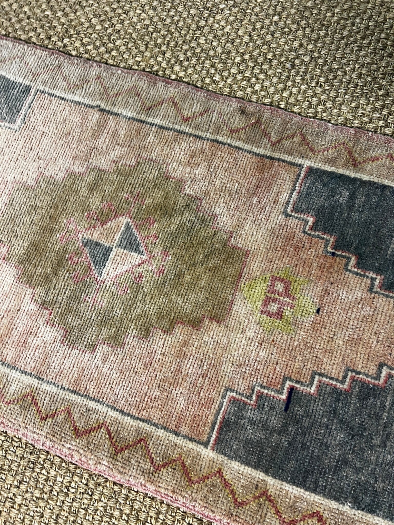 Vintage 1.8x3.6 Turkish Oushak Peach and Navy Small Rug | Banana Manor Rug Factory Outlet