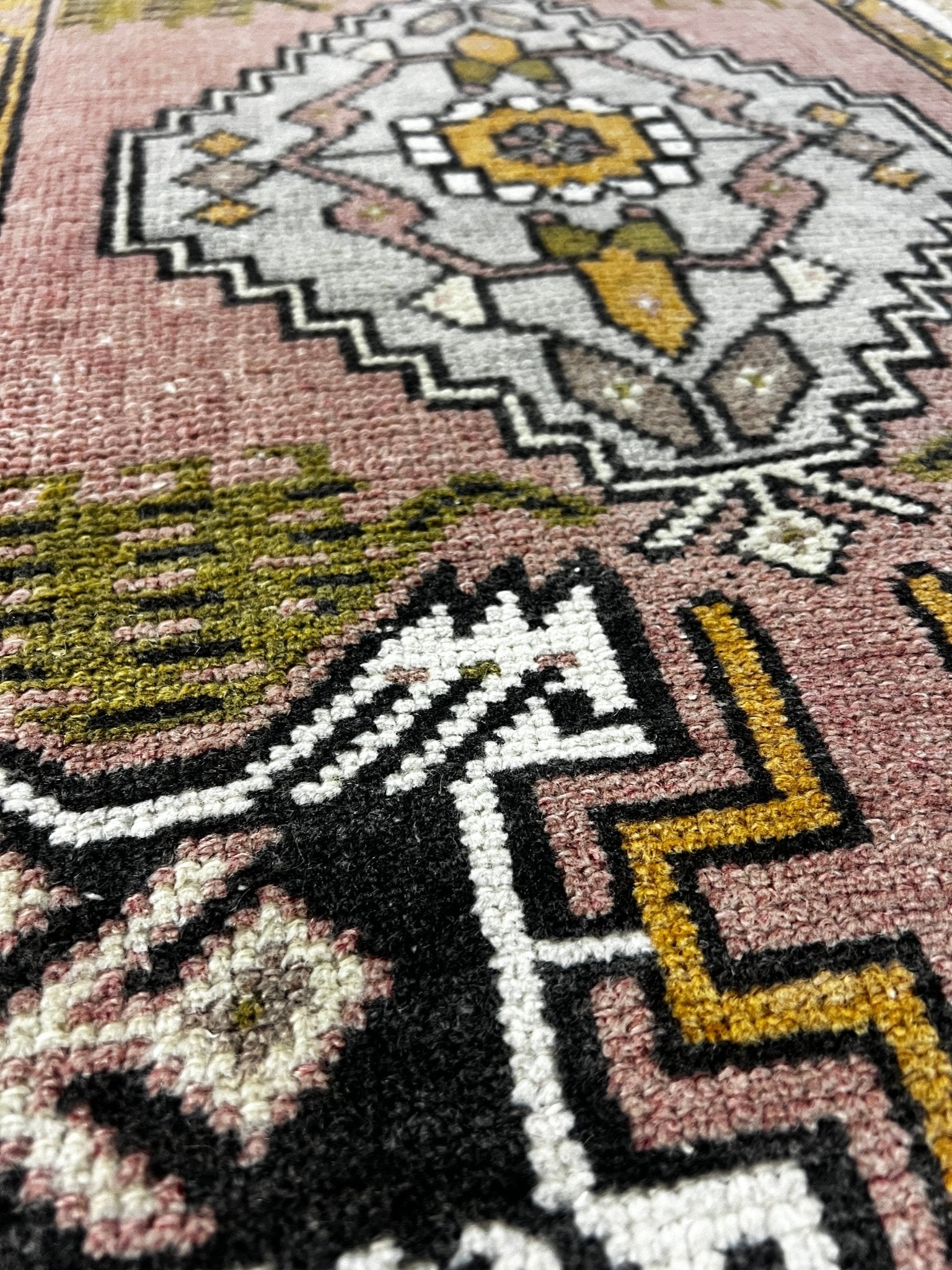 Vintage 1.9x3.5 Turkish Oushak Pink and Gray Multicolor Small Rug | Banana Manor Rug Factory Outlet