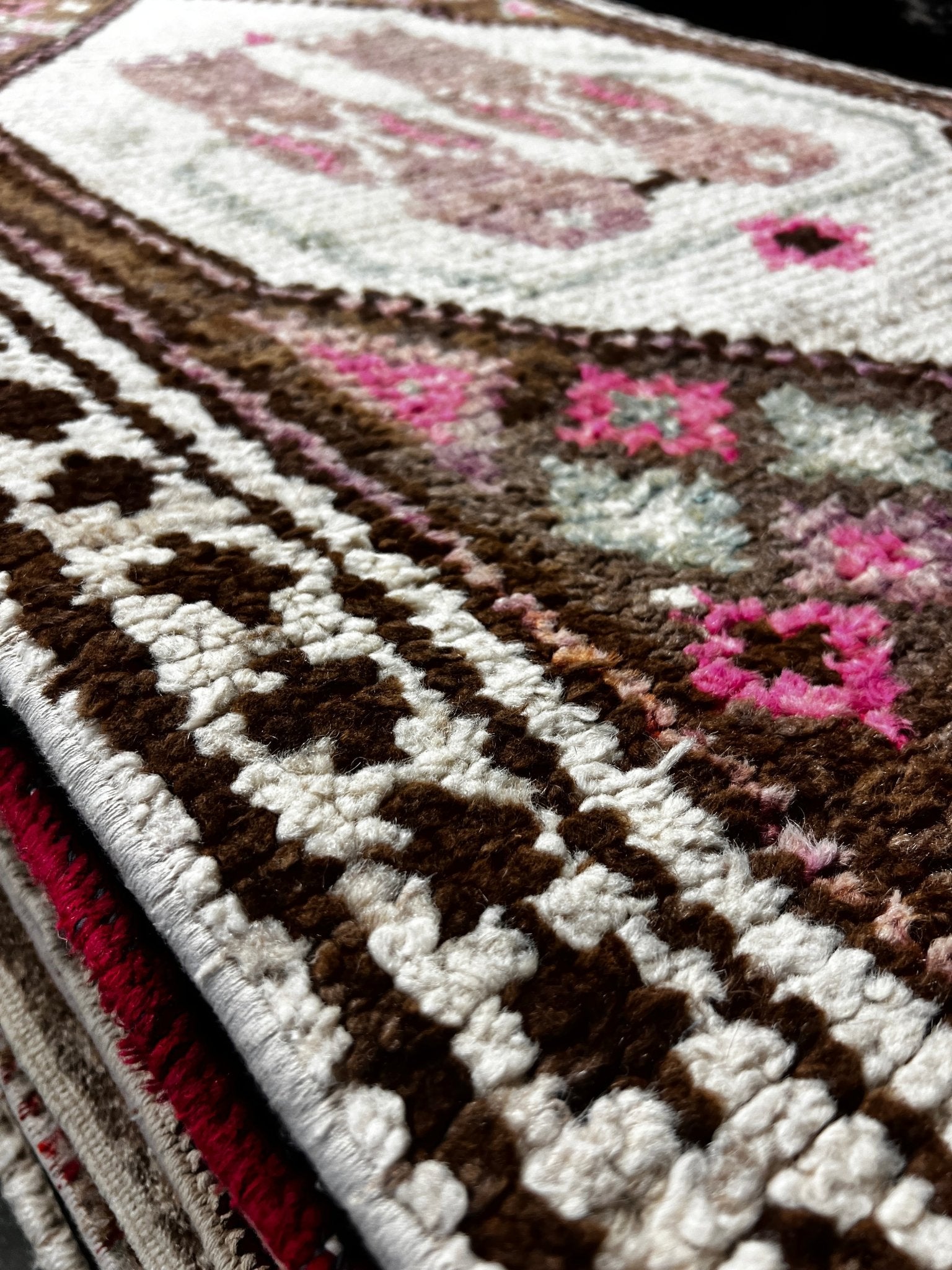 Vintage 2.8x12.6 Ivory, Pink, and Brown Turkish Oushak Runner | Banana Manor Rug Factory Outlet