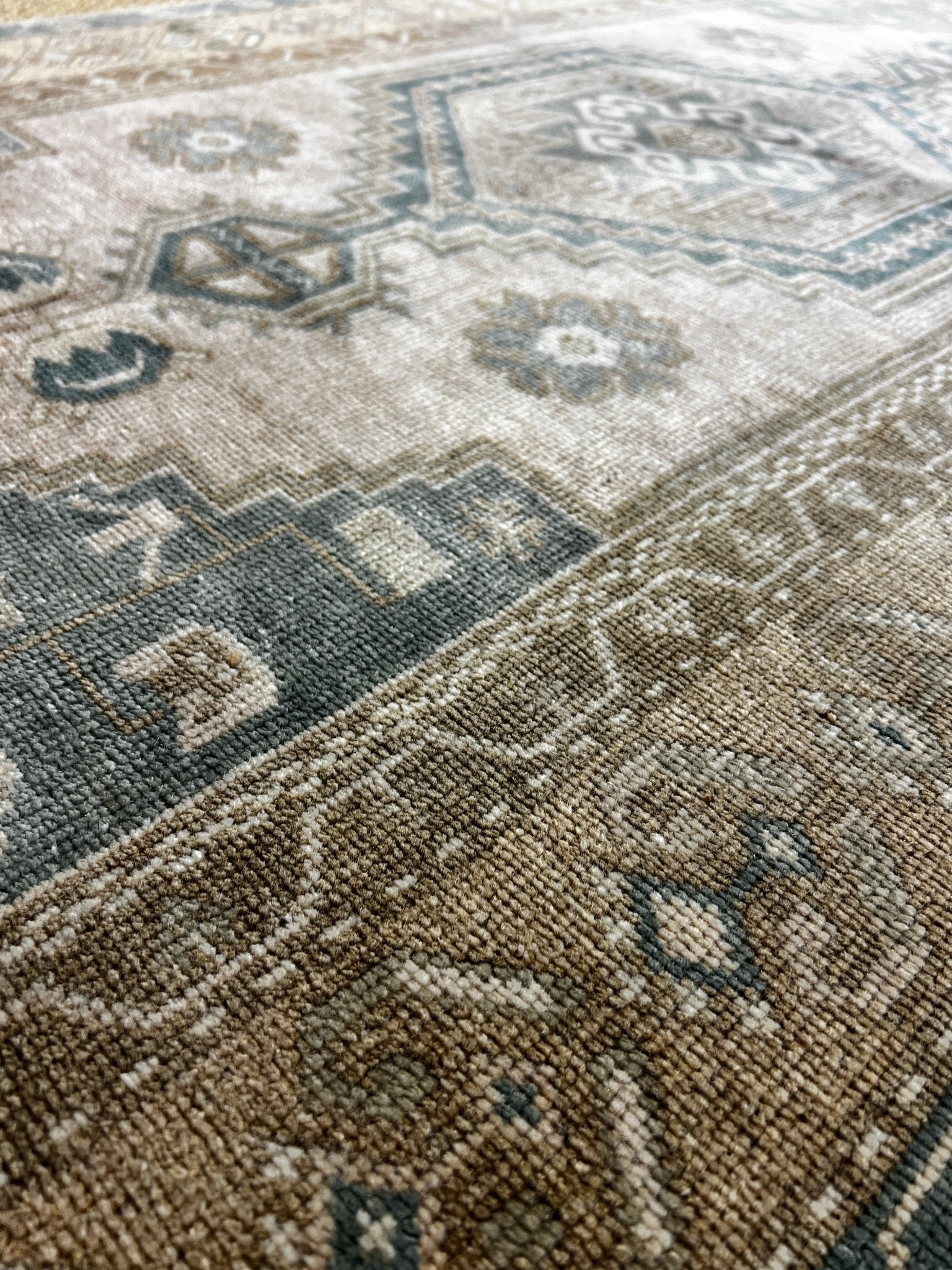 Vintage 3.7x6.11 Turkish Oushak Beige and Blue Rug | Banana Manor Rug Factory Outlet