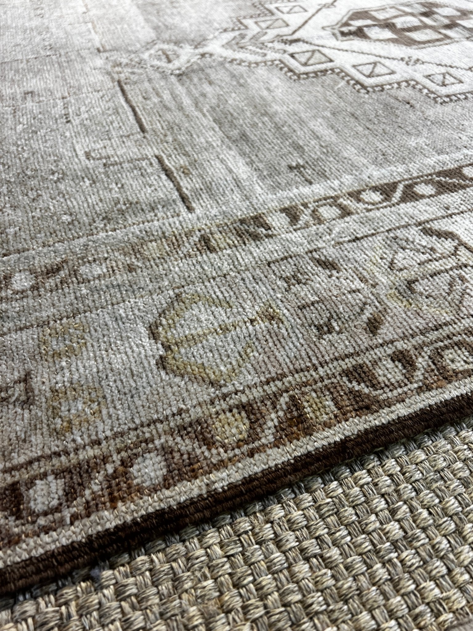 Vintage 4.3x6.10 Silver and Taupe Turkish Oushak | Banana Manor Rug Factory Outlet