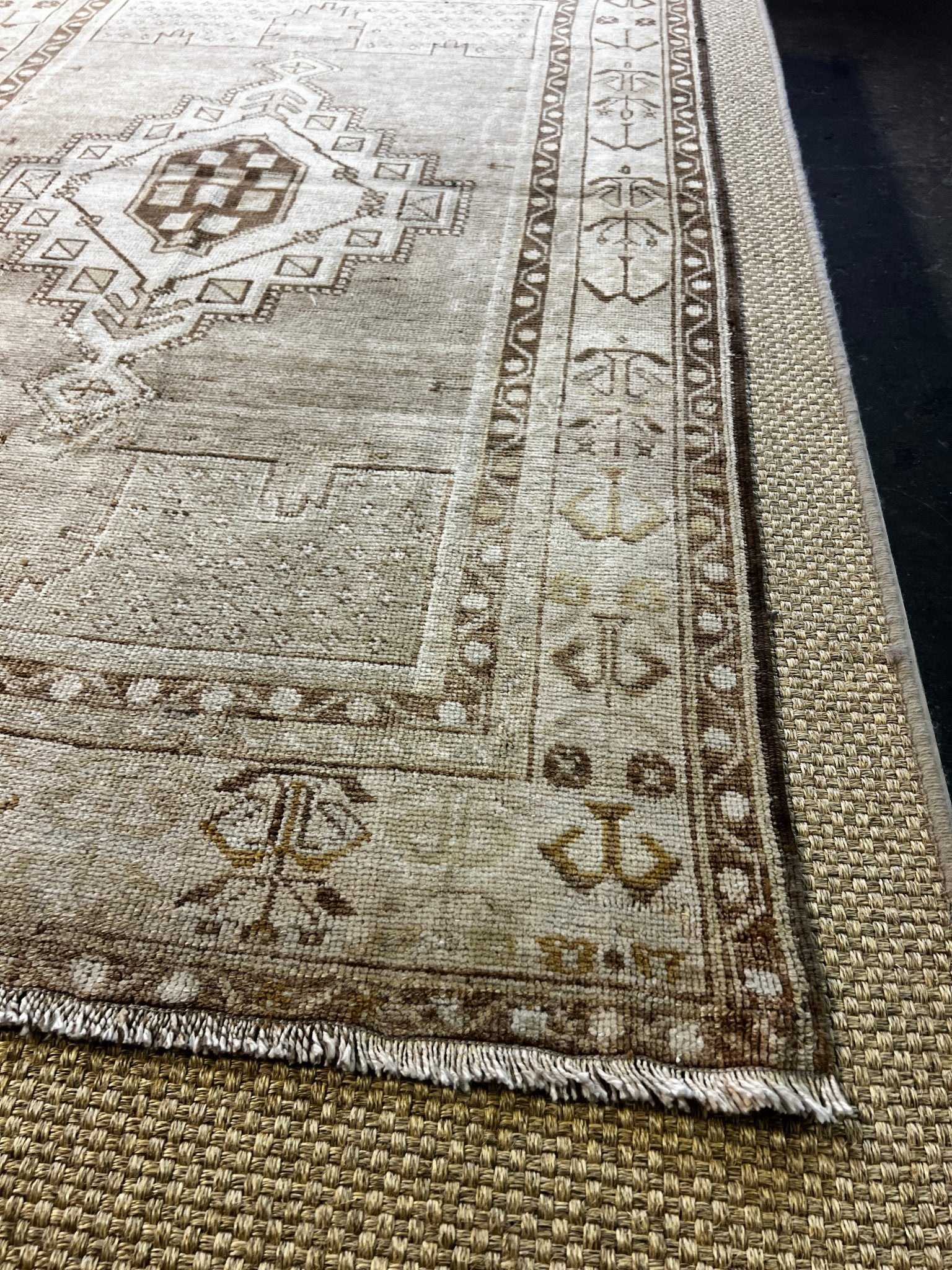 Vintage 4.3x6.10 Silver and Taupe Turkish Oushak | Banana Manor Rug Factory Outlet