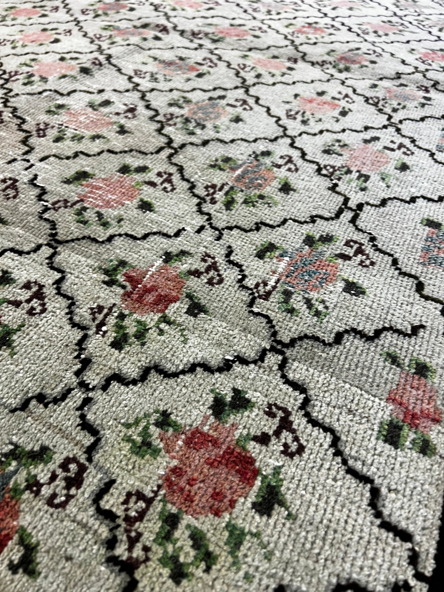 Vintage 4.6x5.7 Green and Pink Turkish Oushak | Banana Manor Rug Factory Outlet