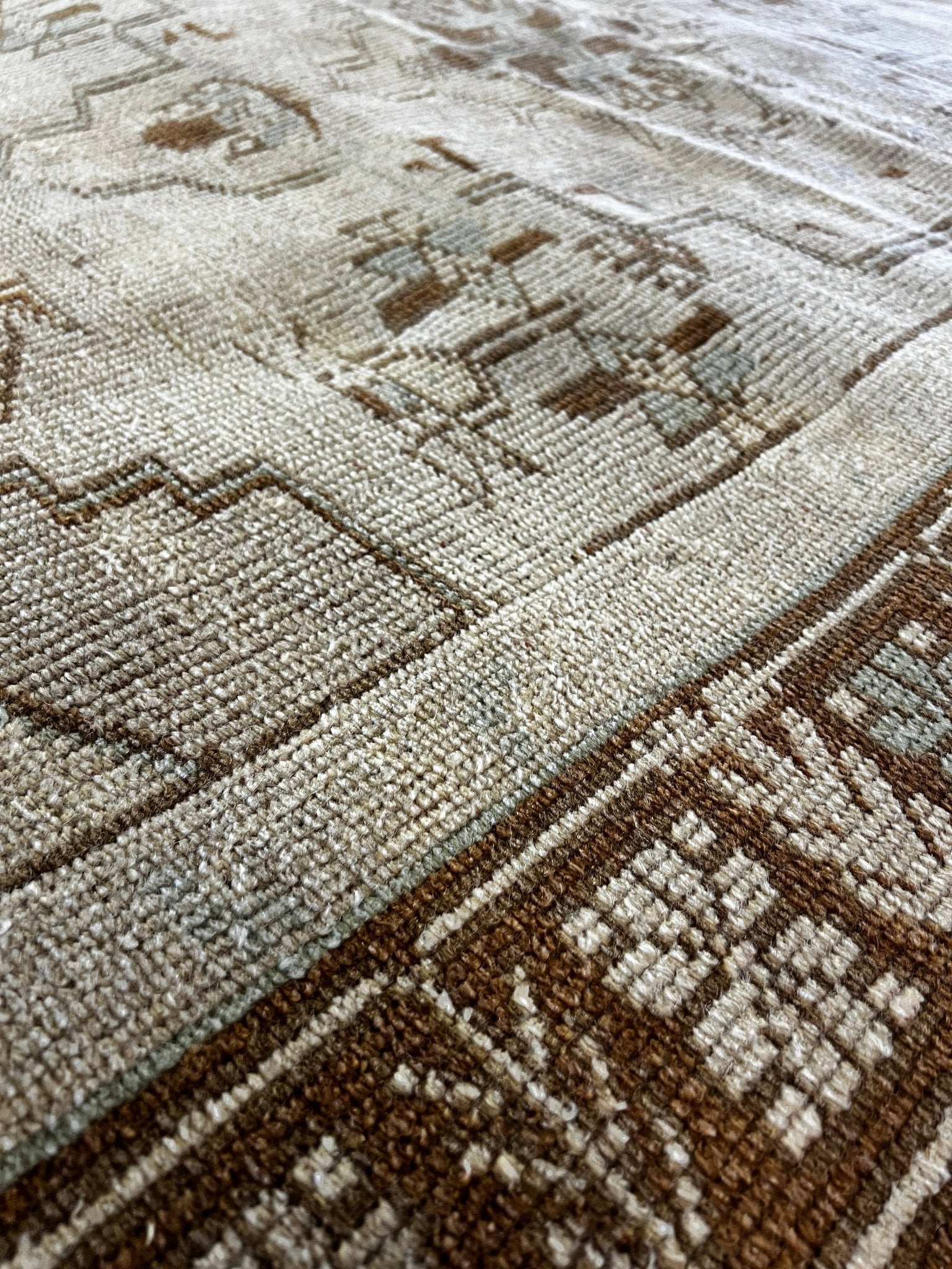 Vintage 4.7x8.7 Turkish Oushak Tan and Brown Rug | Banana Manor Rug Factory Outlet