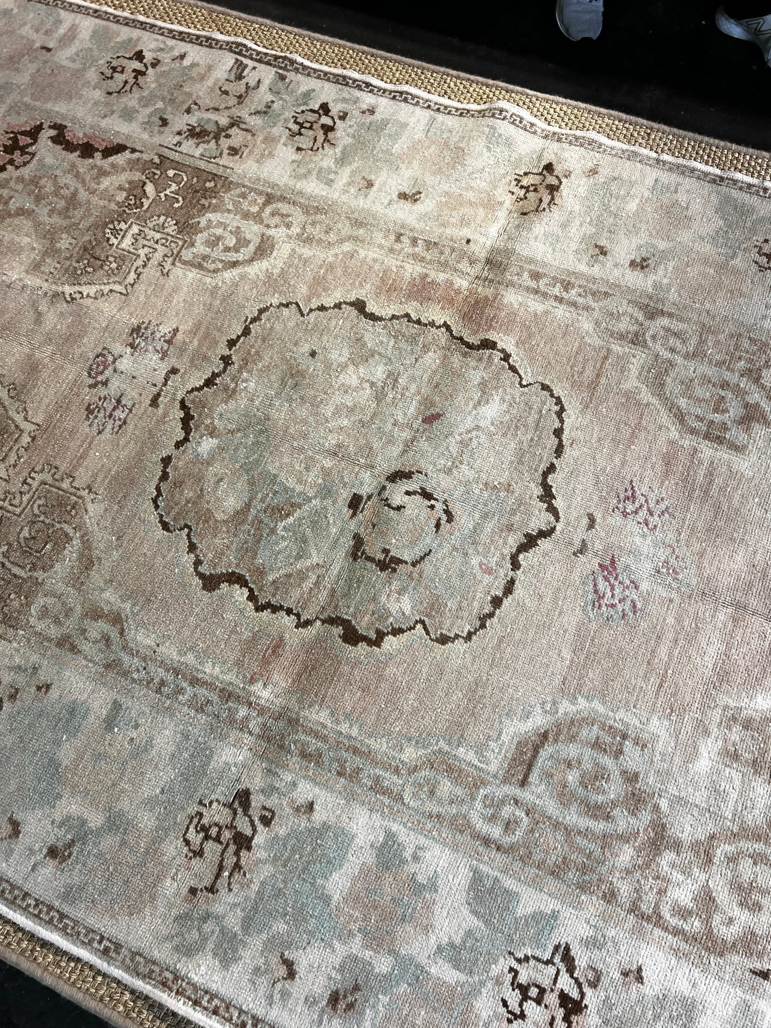 Vintage 4.8x7.9 Turkish Oushak Light Pink and Beige Rug | Banana Manor Rug Factory Outlet