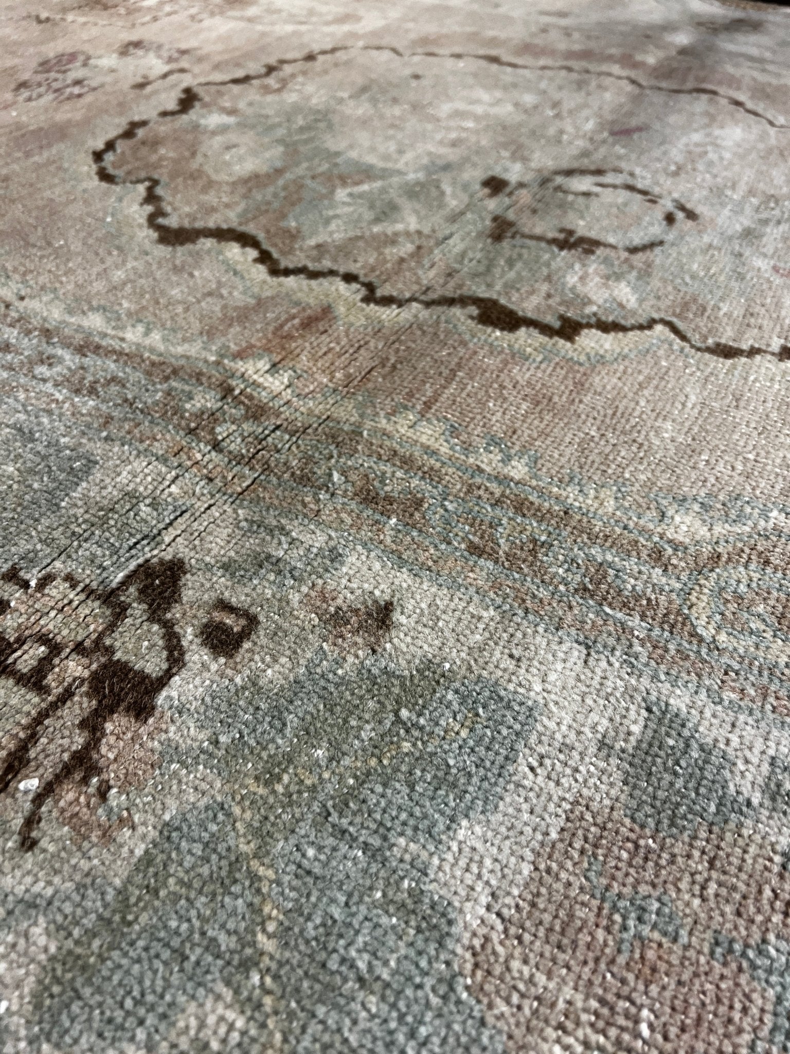 Vintage 4.8x7.9 Turkish Oushak Light Pink and Beige Rug | Banana Manor Rug Factory Outlet