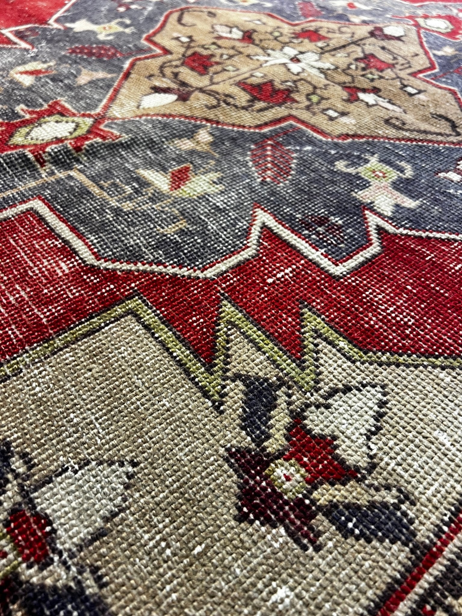 Vintage 4x7.2 Turkish Oushak Beige and Red Rug | Banana Manor Rug Factory Outlet