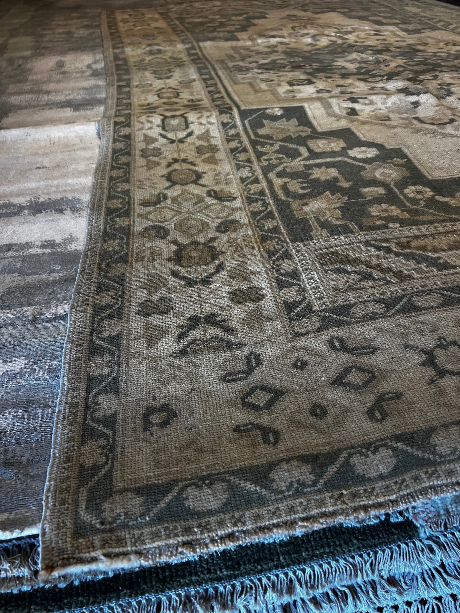 Vintage 6.1x9.11 Green and Beige Turkish Oushak | Banana Manor Rug Factory Outlet