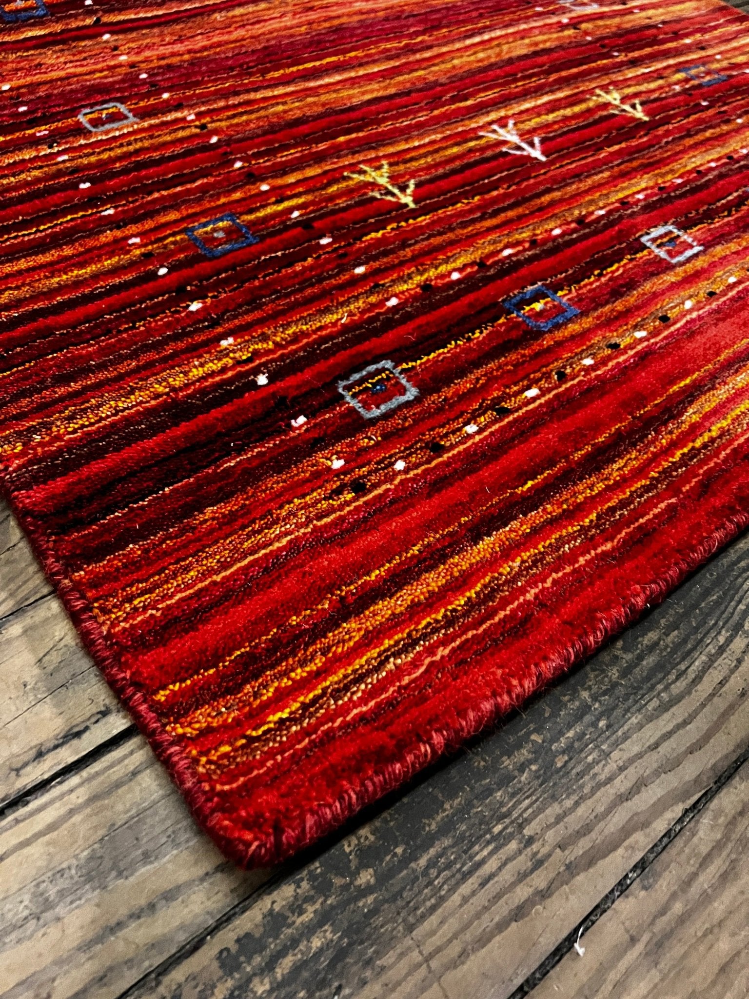 Wet Willie 3x5 Red Handwoven Gabbeh Rug – Banana Manor Rug Factory Outlet