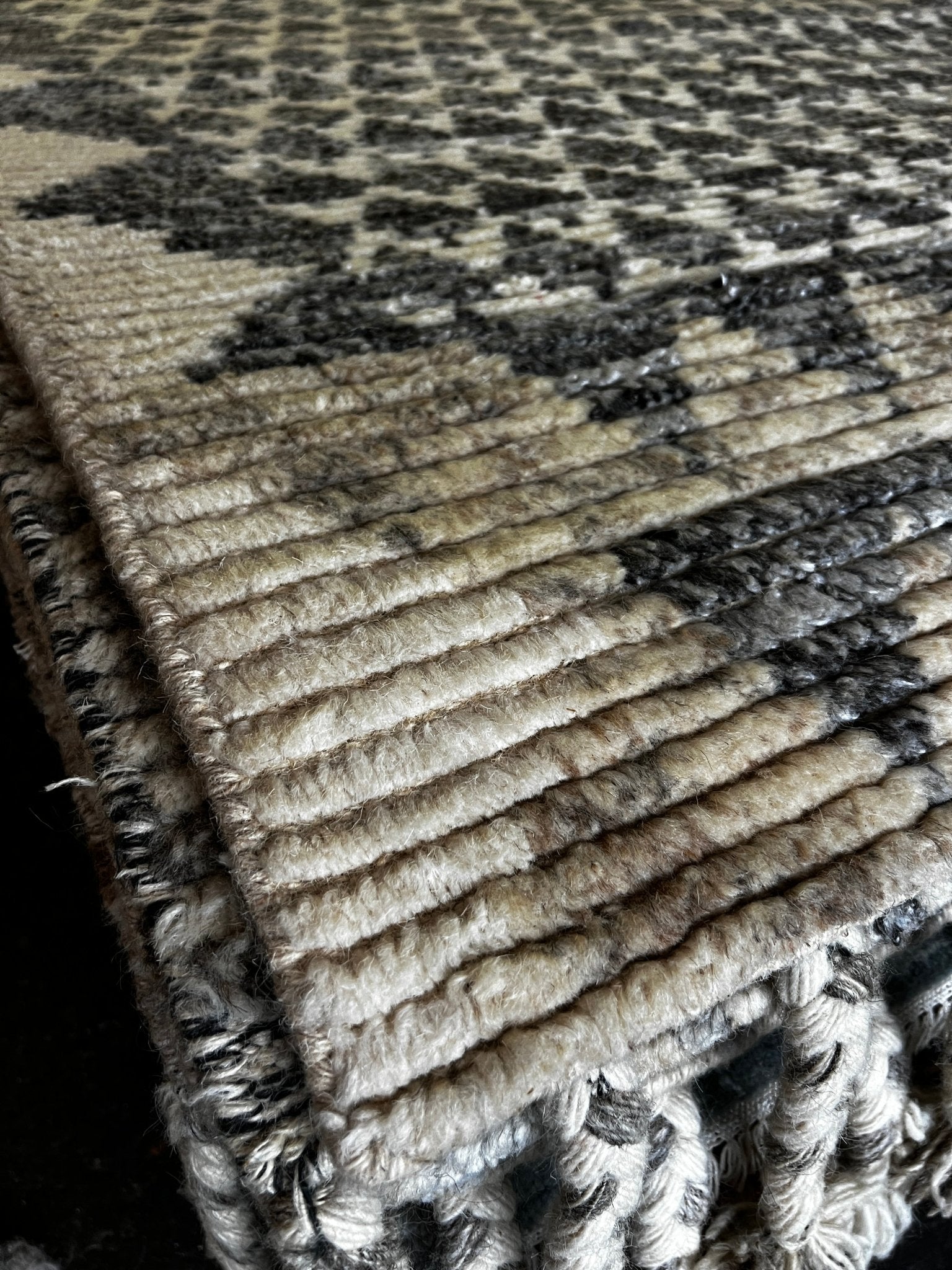 Wilco Fanatic 8.3x10 Hand-Knotted Lichi Ivory and Grey | Banana Manor Rug Factory Outlet