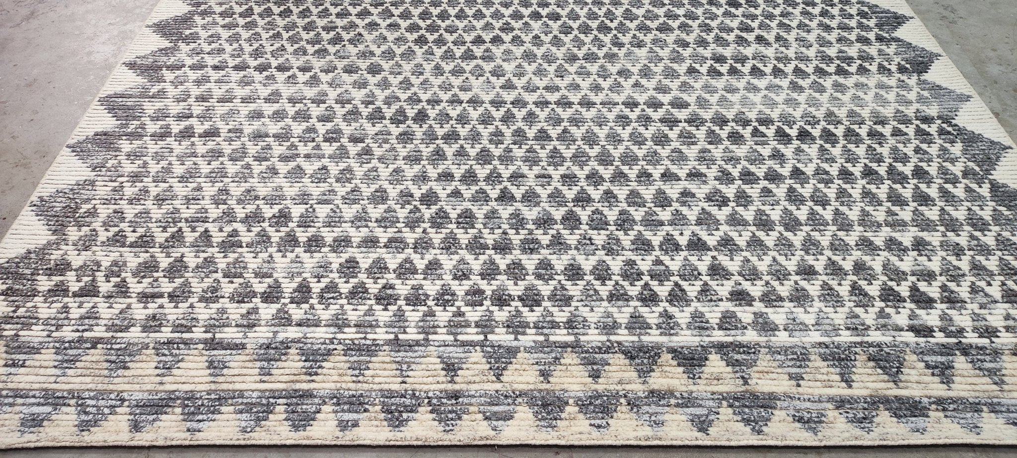 Wilco Fanatic 8.3x10 Hand-Knotted Lichi Ivory and Grey | Banana Manor Rug Factory Outlet