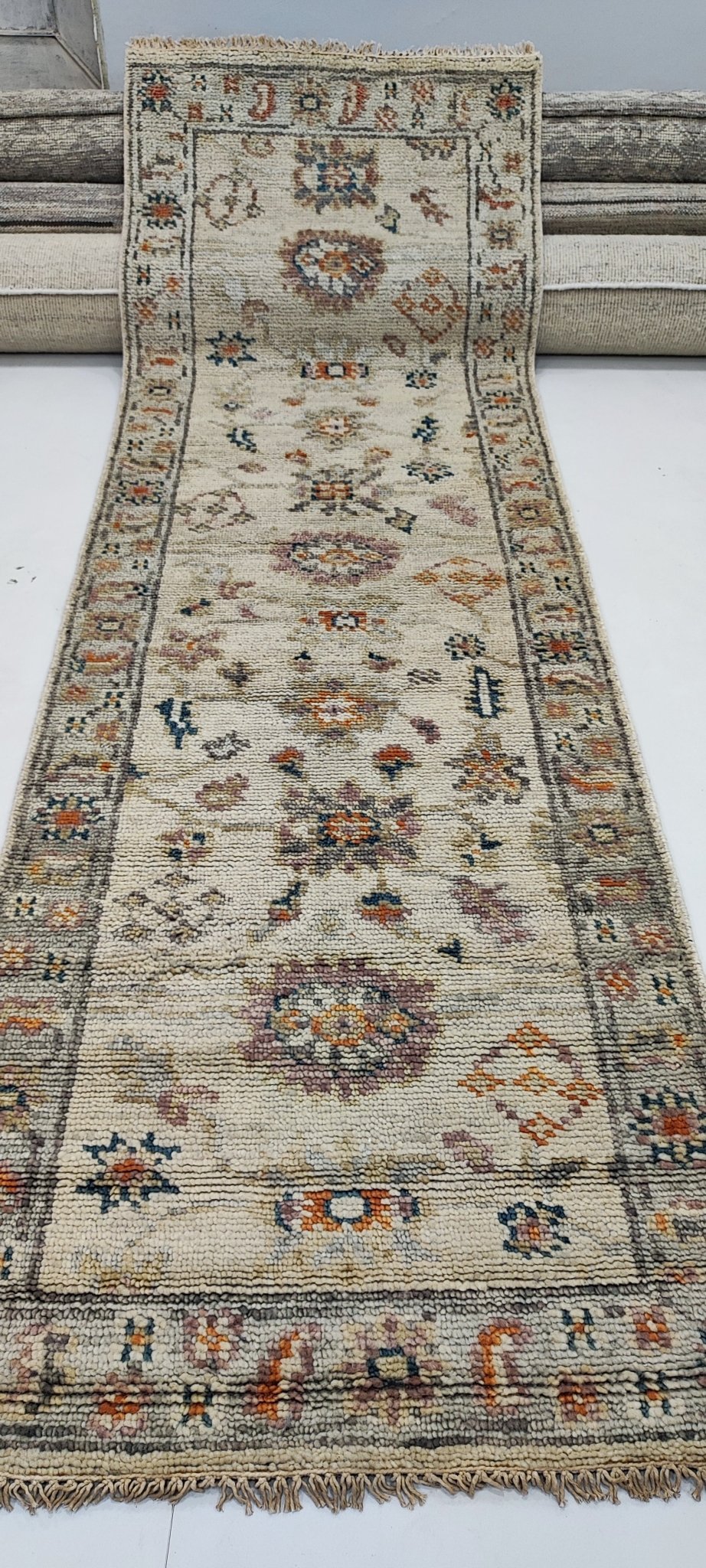 Winona Ryder Hand-Knotted Ivory & Grey Oushak Runner (Multiple Sizes) | Banana Manor Rug Factory Outlet