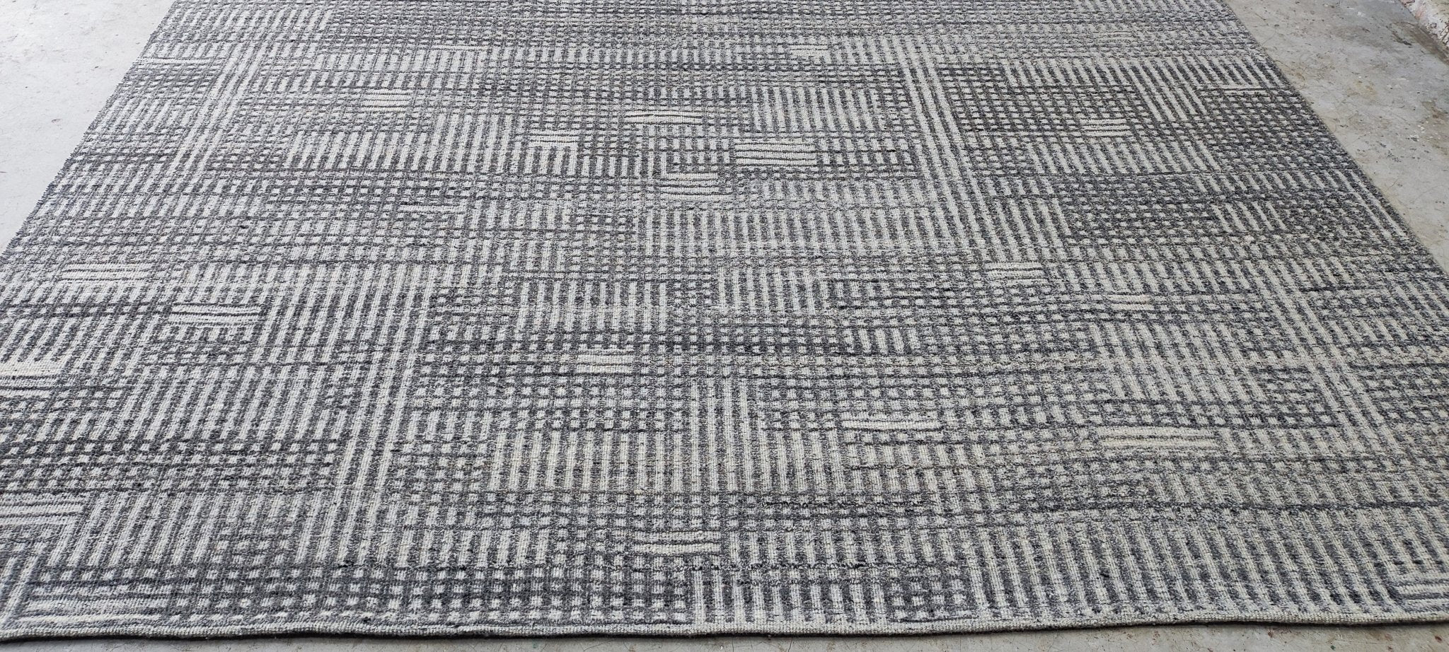 Woody 9.3x12 Hand-Knotted Grey & Silver Modern | Banana Manor Rug Factory Outlet