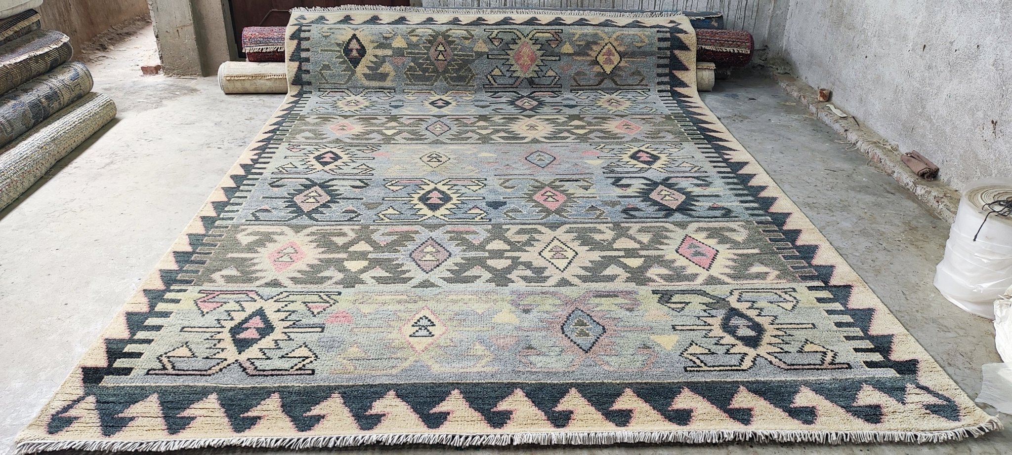 Zelia Rose 8.3x11.6 Hand Knotted Tan & Grey Ikat | Banana Manor Rug Factory Outlet